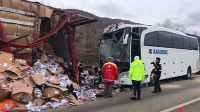 Çankırı'da yolcu otobüsü ile tır çarpıştı: 22 yaralı