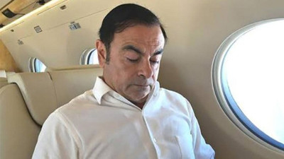 Hollywood'u aratmadı: Ghosn, ses sistemi kutusunda kaçmış