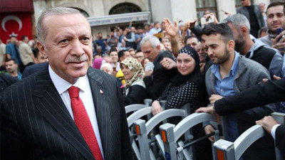 Erdoğan, dava açtığı çocuklarla İstiklal Marşı ezberlemeleri şartıyla uzlaştı