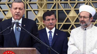 Eski Diyanet Başkanı'ndan Davutoğlu'na destek