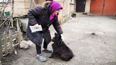 Ukrayna'da geçinemeyen kadına 'Köpeğini sat' diyen milletvekili özür diledi