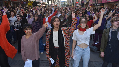 Las Tesis eylemine katılan öğrencilerin bursu kesildi