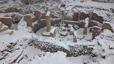 Göbeklitepe dikilitaşlarındaki kabartmalar yok oluyor