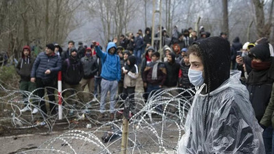 Yunanistan'dan sınırdaki mültecilere sert müdahale