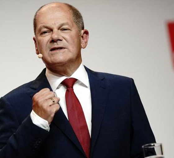 Koşu yaparken düşen Almanya Başbakanı Scholz yaralandı