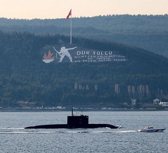 Çanakkale Boğazı'nda gemi trafiği çift yönlü askıya alındı