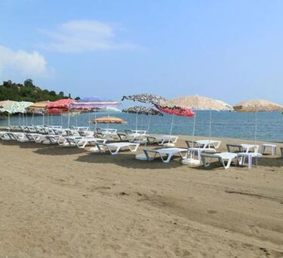 Plaja giriş için dövizle fiyatlandırma: Günlük 225 Euro