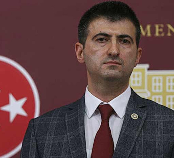 AKP'ye katılan Çelebi'den tepkilere yanıt: Haklı çıkmazsam siyaseti bırakacağım