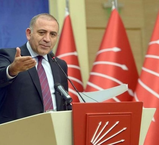 CHP'li Gürsel Tekin: Geçmişte de değişim dalgaları yaşandı, bölündük, Erdoğan'a altın tepsiyle iktidarı verdik