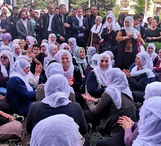 Cizre’de Barış Anneleri gözaltına alındı