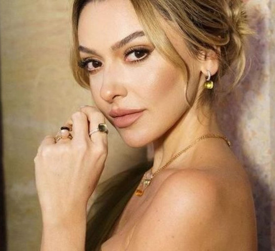 Avukatlar Hadise'nin boşanma davasındaki 'hız'a tepki gösterdi