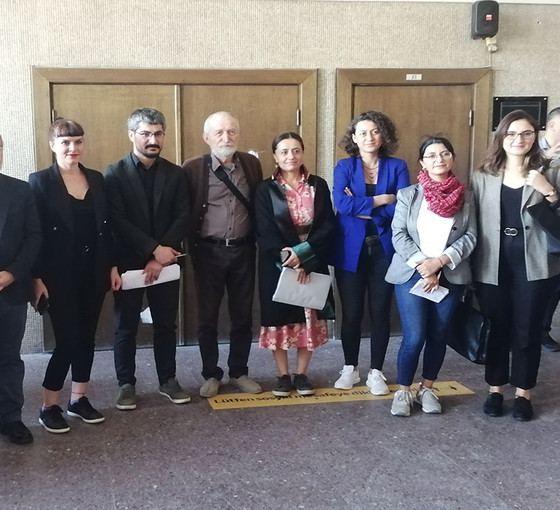 Hakimden Gazeteci Demir'e: 'Bunları gazeteciler cemiyetine anlatırsın'