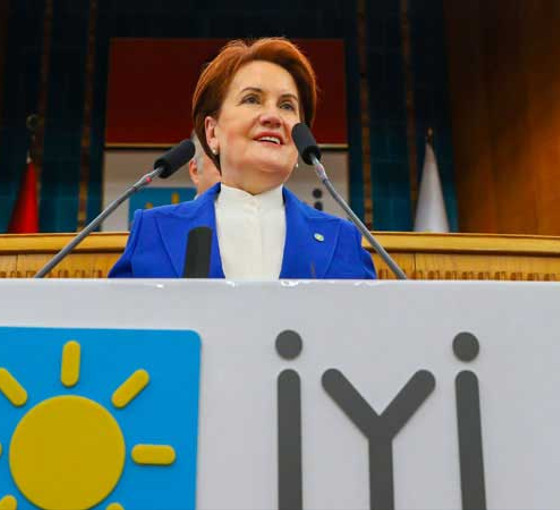 Akşener'den 'sansür yasası'na tepki: 'AKbook, Saray Kuşu ve ŞahsımTube mu gelecek?'