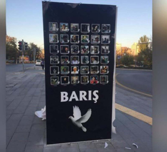 Teneke anıt bize ne anlatıyor?