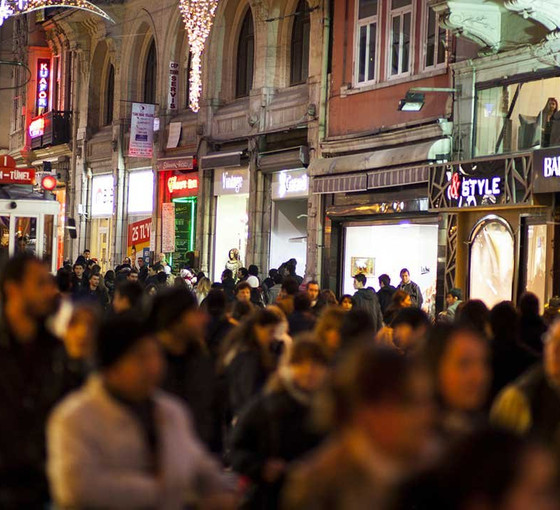 MetroPOLL anketi: Toplumun yüzde 50’si yaşam biçiminin tehdit altında olduğunu düşünüyor