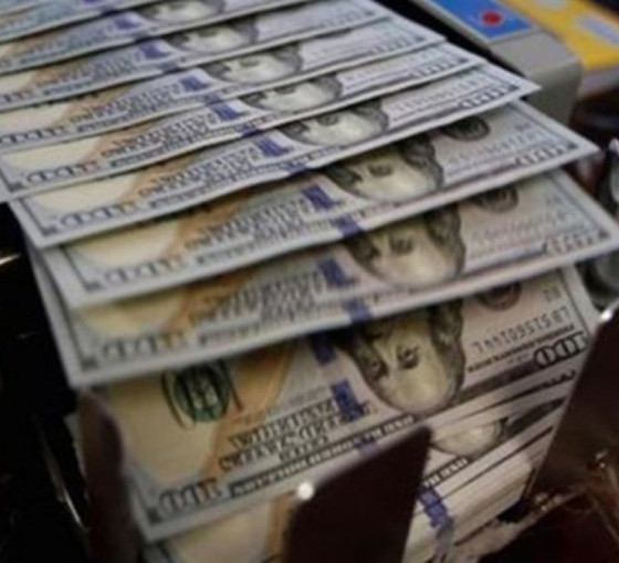 Bankalara dolar talimatı: Günlük alım limiti yarıya düşürüldü