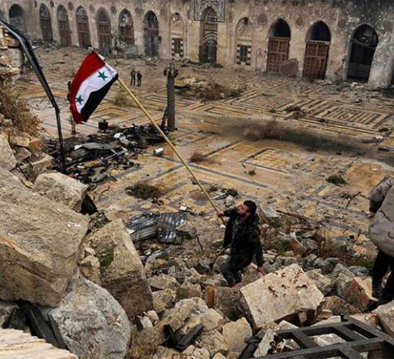 Halep'te silahlı gruplar kendi aralarında çatışmaya başladı