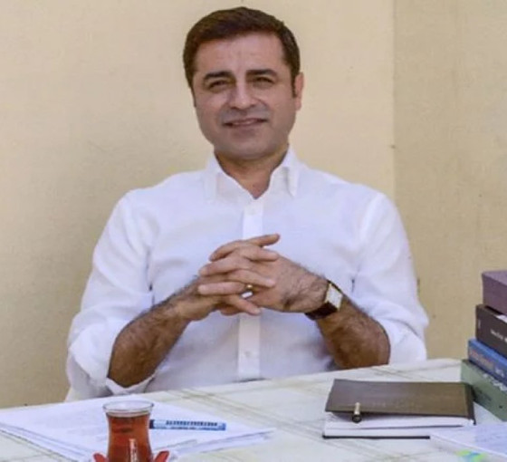 Demirtaş: 'Beni yalnızlaştırmak isteyenler var; bunun için hapiste rehine tutuluyorum'