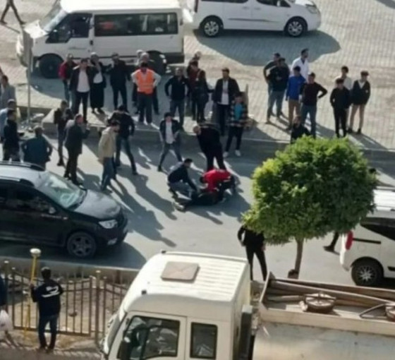 Yüksekova'da polis aracının çarptığı çocuk ağır yaralandı