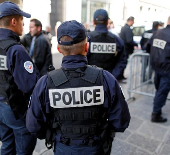 Fransa polisi kutunun içinde bulunan çocuk cesedini soruşturuyor