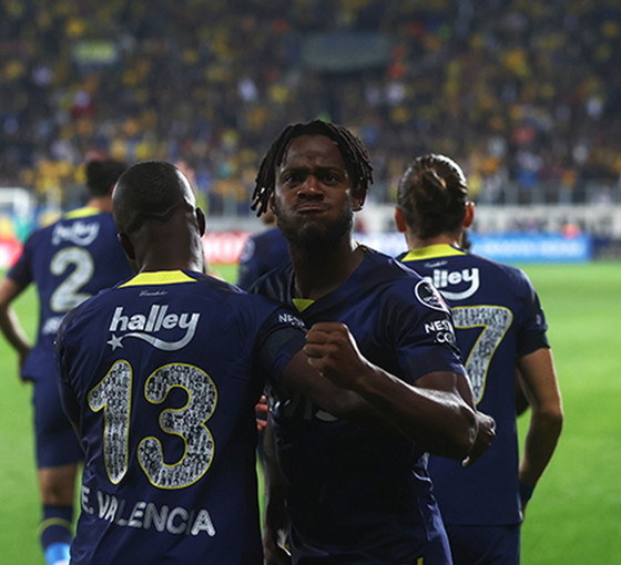 Fenerbahçe Ankara'dan galibiyetle ayrıldı