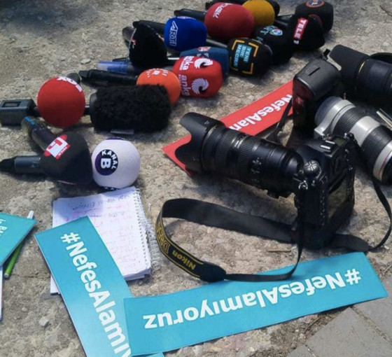 ‘Sansür yasası’ Resmi Gazete’de