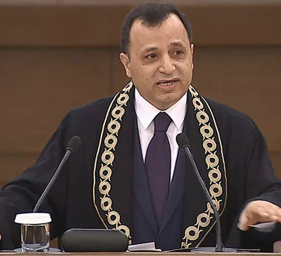 AYM Başkanı Zühtü Arslan: Güç tek elde toplanmamalı