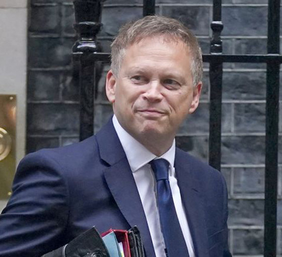 İngiltere'nin yeni İçişleri Bakanı Grant Shapps oldu