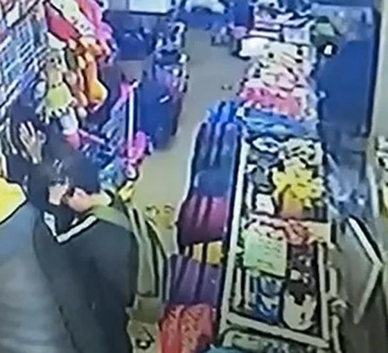 İstanbul'da iki çocuğu darp eden kırtasiyeci tutuklandı