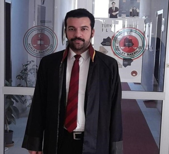 Adana'da onuncu kattan düşen avukat öldü
