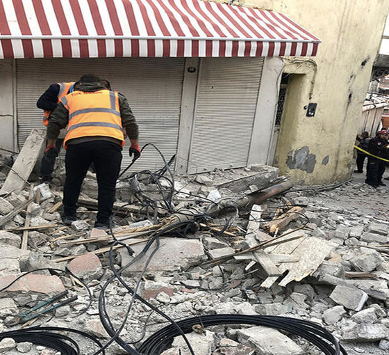 Uzmanlar açıkladı: 'Şu anki deprem korktuğumuz İzmir kırığı üzerinde olmadı'