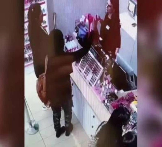 Ahlam Albashir, İstiklal saldırısından önce makyaj malzemesi satın almış