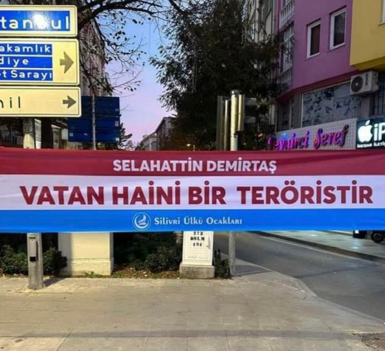 'Demirtaş, vatan haini bir teröristtir' pankartı asan ülkü ocakları hakkında suç duyurusu