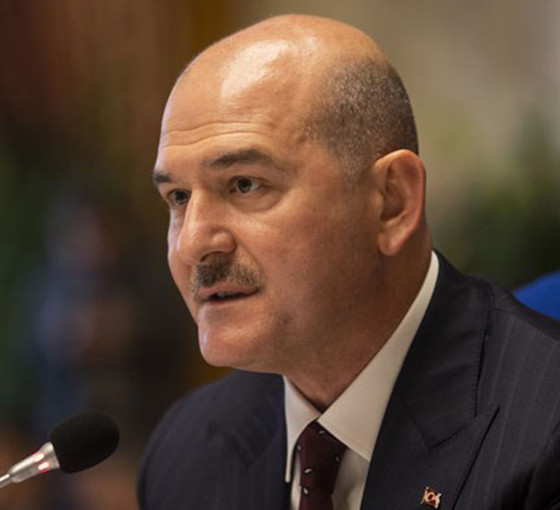 Soylu'dan Akşener çıkışı: 'Genel Başkanının resimlerinin ne olduğunu gösteririm'