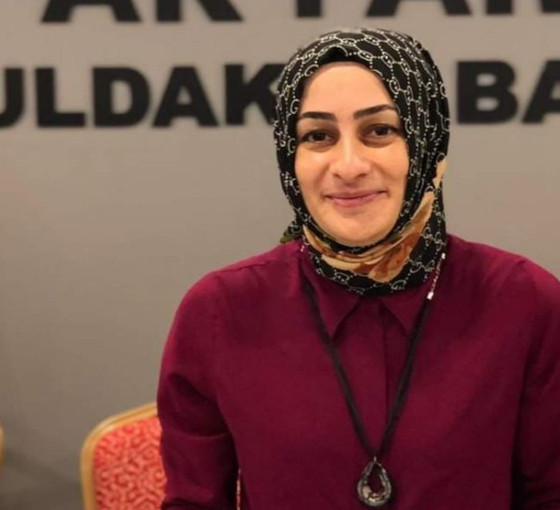AKP Zonguldak Kadın Kolları Başkanı Ayşe Erbay istifa etti