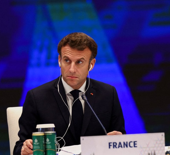 Macron: Rusya'nın Afrika'da talancı emelleri var