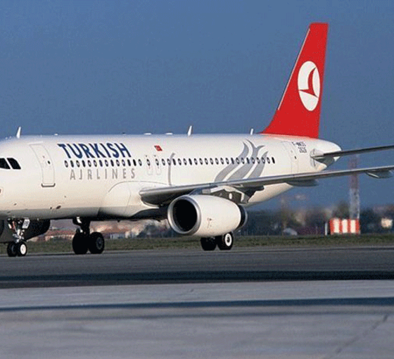 THY uçağı Antalya'ya acil iniş yaptı