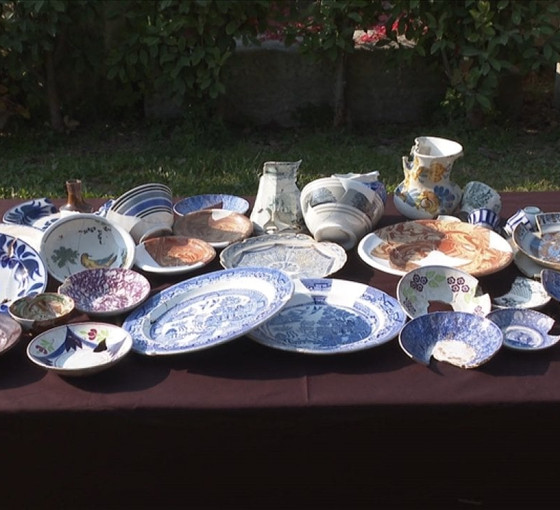Smyrna kazılarında 400 yıl önce Avrupa'dan gelen yemek takımları bulundu