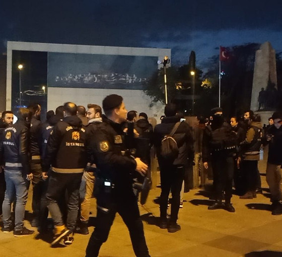 HDP'nin savaş karşıtı protestosuna polis müdahalesi
