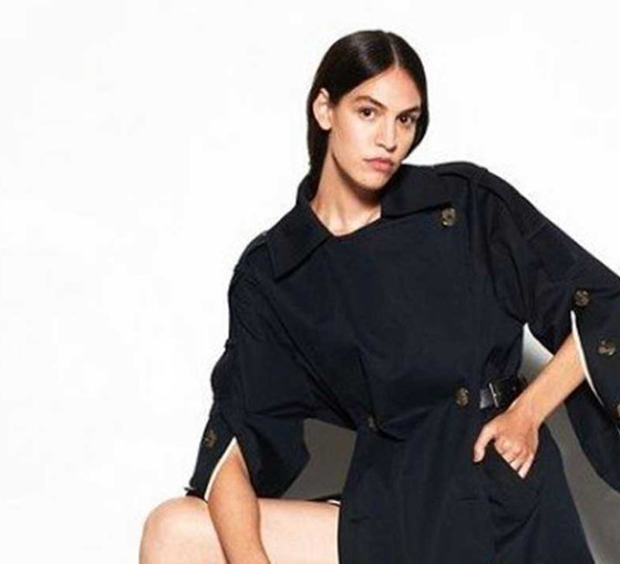 Model Deniz Sarı, taksiciyi şikayetçi etti: Rehin alındık