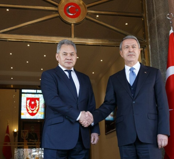 Akar, Şoygu ile görüştü: 'Suriye ve tahıl koridoru ele alındı'