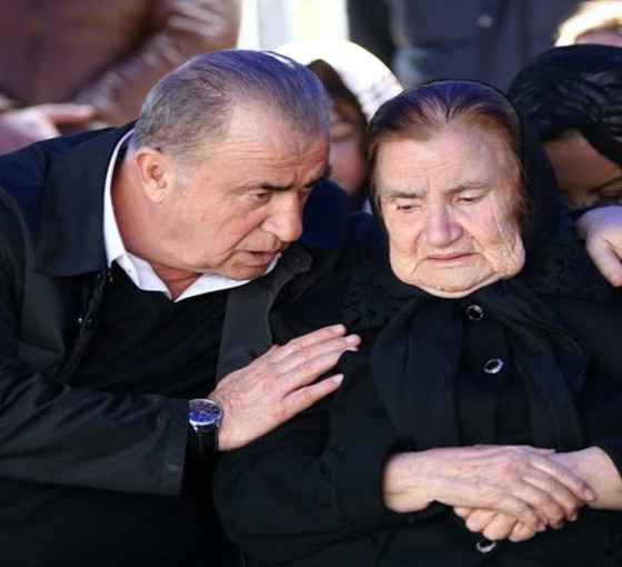 Fatih Terim'in annesi Nuriye Terim vefat etti