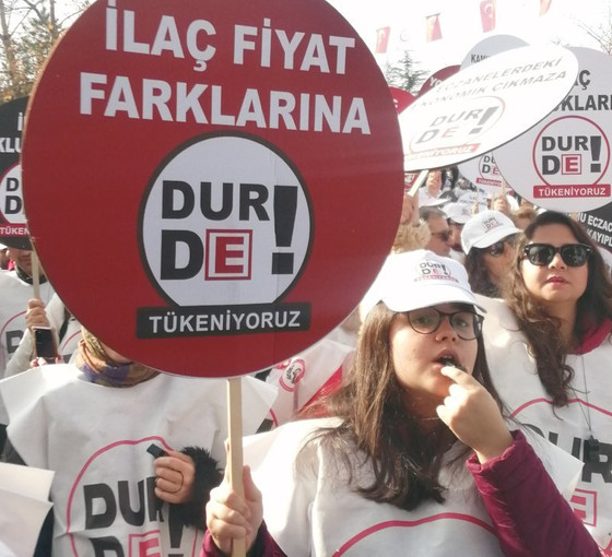 Büyük Eczacı Mitingi: ‘Hak ettiğimizi alana kadar durmayacağız’