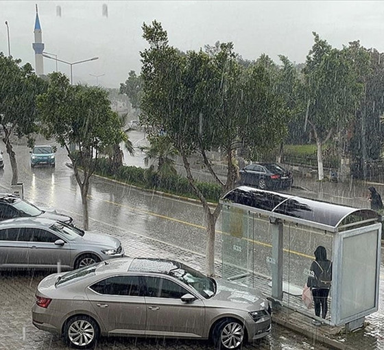 Meteoroloji'nin ardından AFAD da sağanak uyarısı yaptı