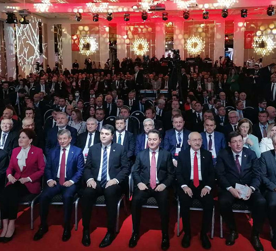 Altılı Masa'nın Anayasa taslağı açıklandı: Tek adam sistemini sona erdirmeyi taahhüt ediyoruz