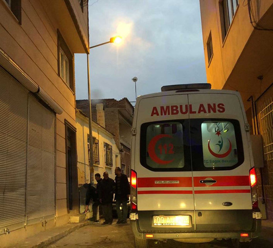 Aydın'da bir erkek, evli olduğu kadını ağır yaraladı