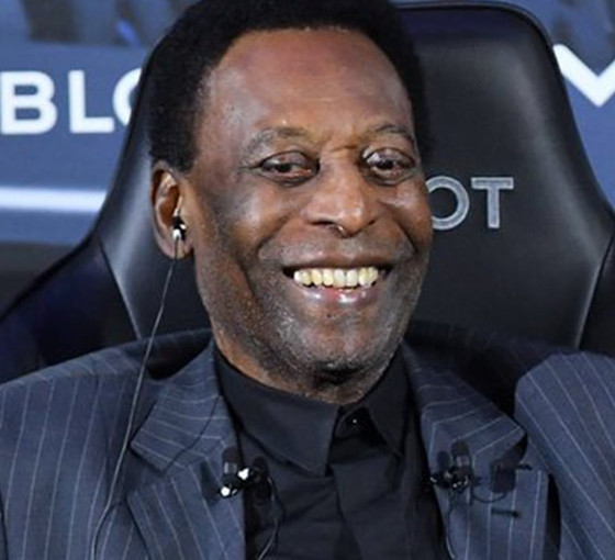 Efsane futbolcu Pele hastaneye kaldırıldı