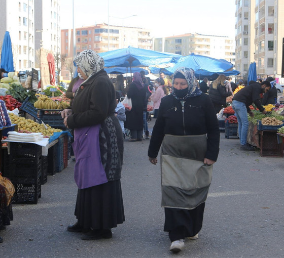 Jiyan Semt Pazarı’ndaki kadınlar nöbette: Pazar alanları erkeklere verildi