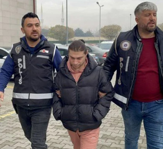 Bir sahte doktor daha: Erzincan'da ambulansla hasta naklederken yakalandı