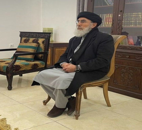 Afganistan'da eski başbakana suikast girişimi: Hikmetyar yara almadan kurtuldu